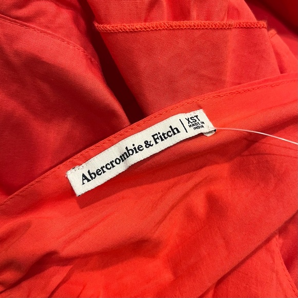 NWT Abercrombie Smocked Waist Tiered Midi Dress with pockets - Picture 10 of 10